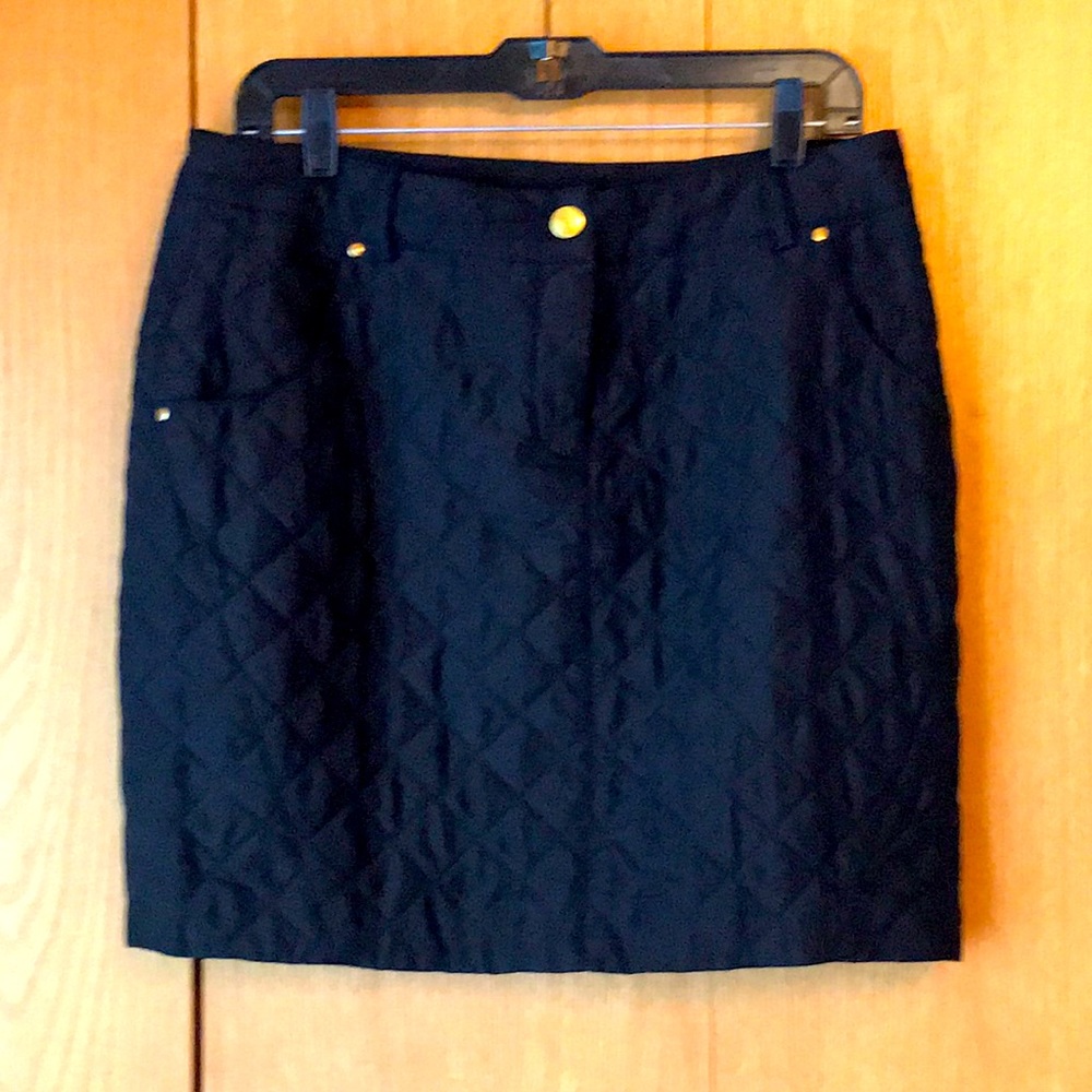 New Vivienne Tam size 10 black silk lined quilted mini 17.5” skirt gold accents